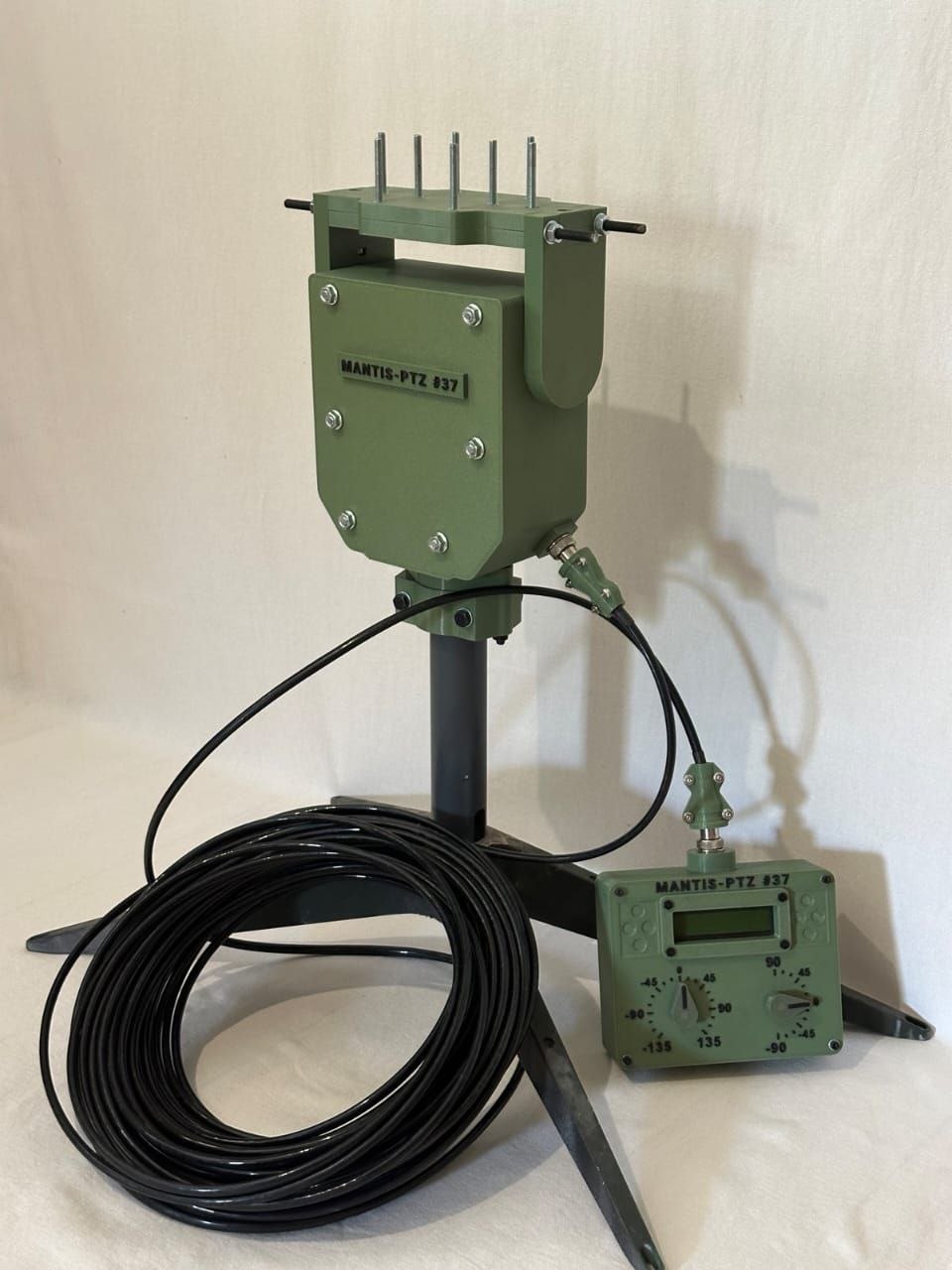 Поворотний модуль MANTIS PTZ 1H2V з пультом керування